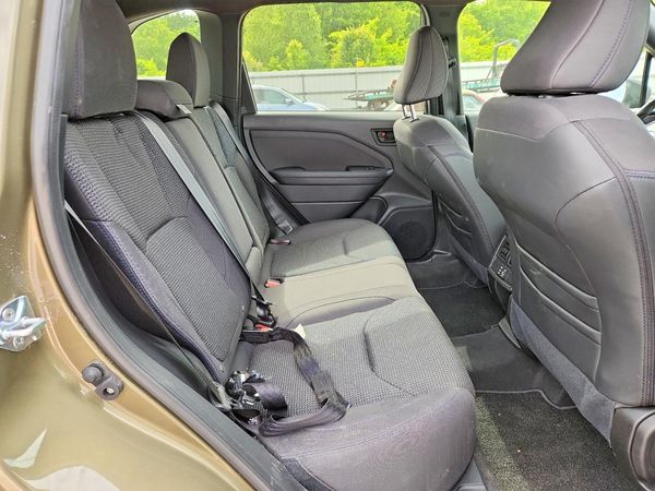 2025 SUBARU FORESTER Premium