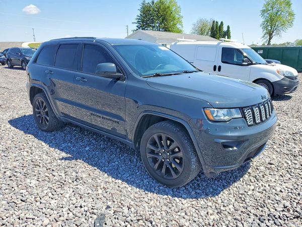 2017 JEEP GRAND CHEROKEE Laredo