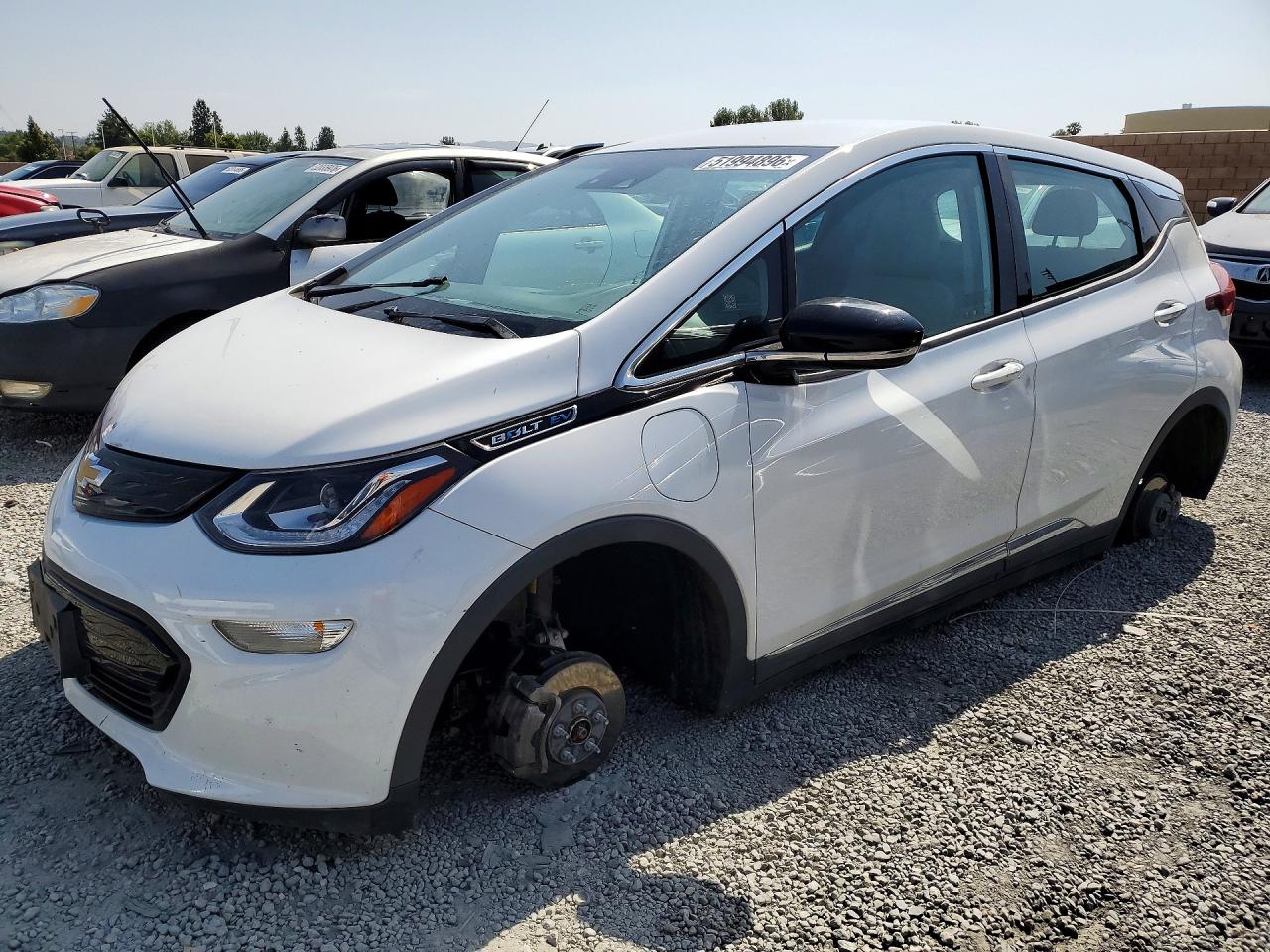 2020 CHEVROLET BOLT LT — Front 3/4