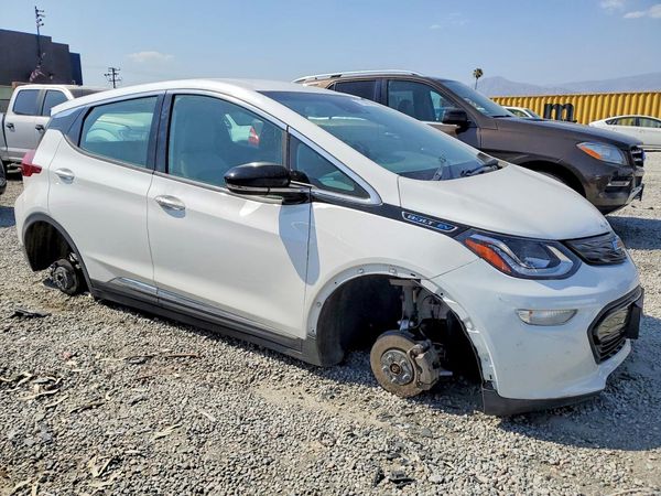 2020 CHEVROLET BOLT LT — Passenger 3/4