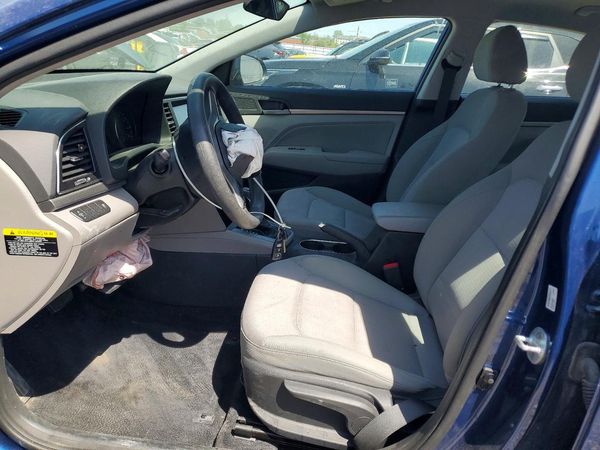 2017 HYUNDAI ELANTRA