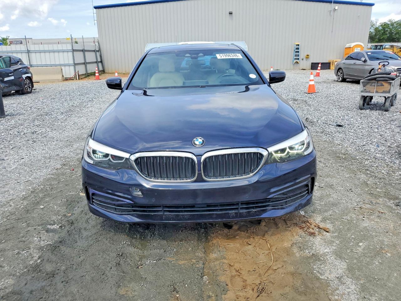 2019 BMW 530
