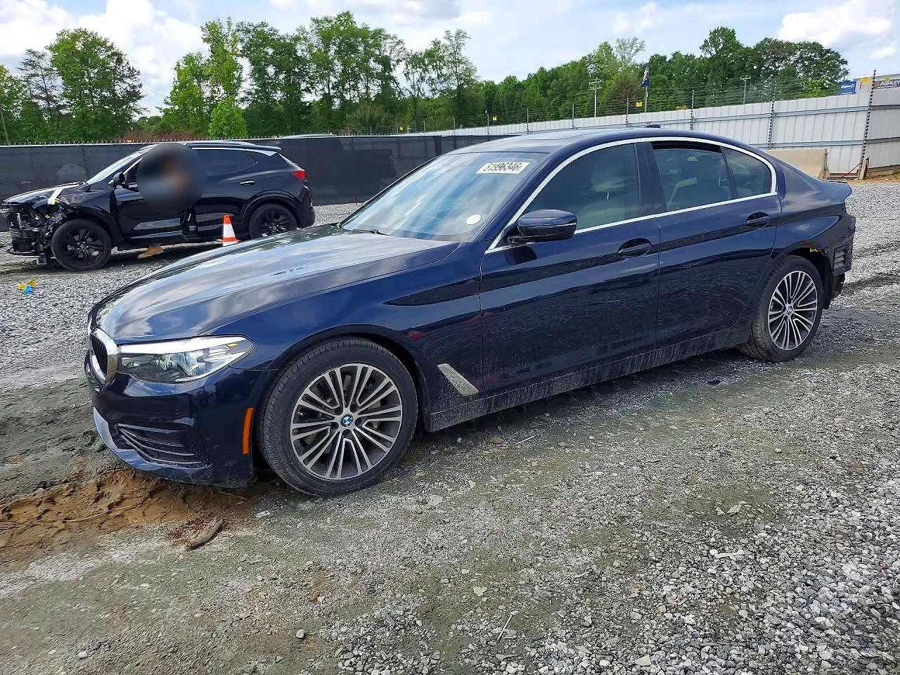 2019 BMW 530