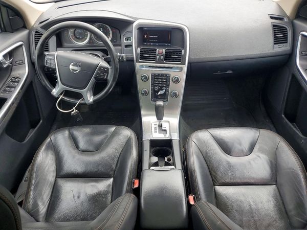 2012 VOLVO XC60