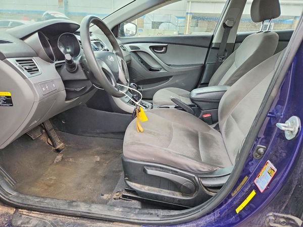 2014 HYUNDAI ELANTRA GLS(Middle)