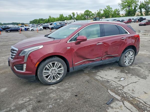 2017 CADILLAC XT5