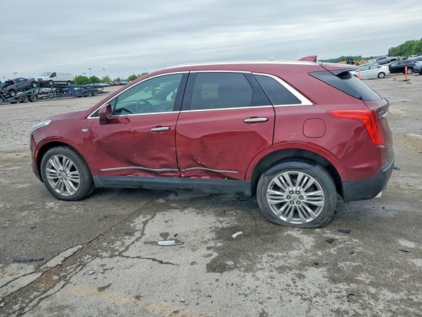 2017 CADILLAC XT5