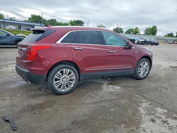2017 CADILLAC XT5
