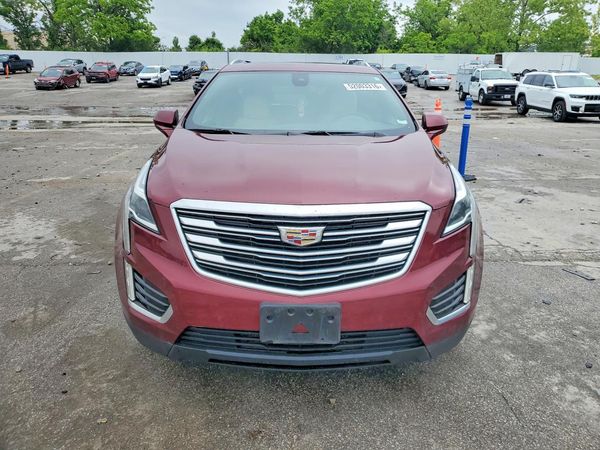 2017 CADILLAC XT5