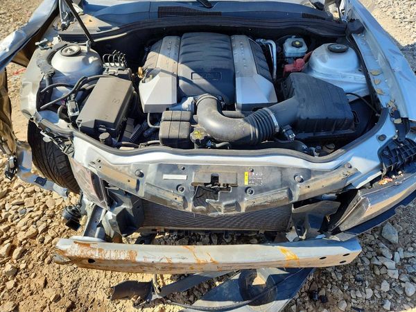 2015 CHEVROLET CAMARO 2SS — Engine bay