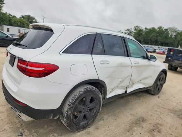 2019 MERCEDES-BENZ GLC GLC300