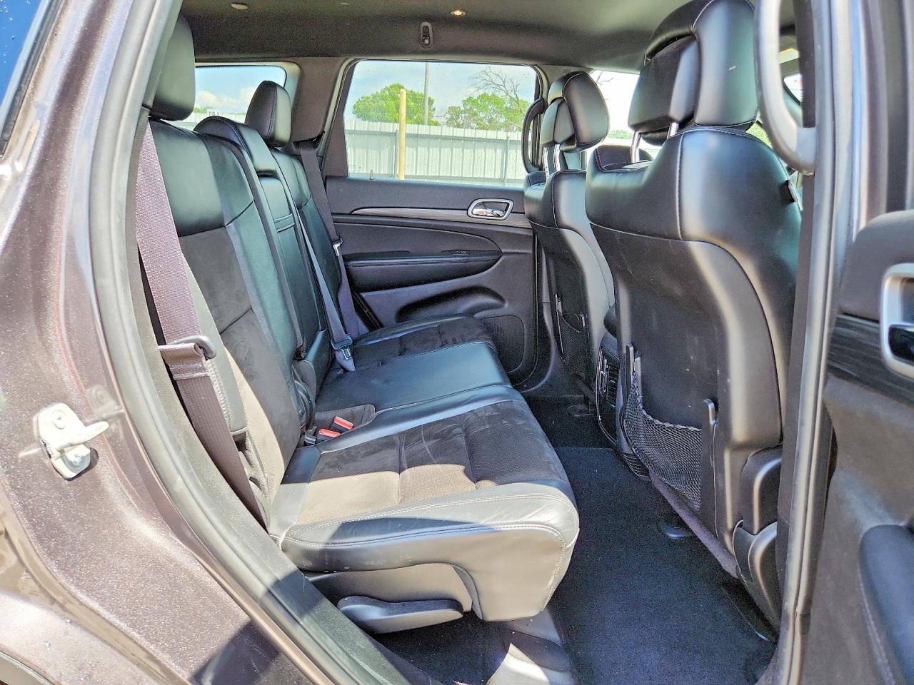 2019 JEEP GRAND CHEROKEE LAREDO 4X4