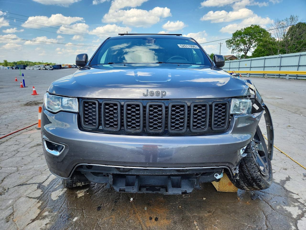 2019 JEEP GRAND CHEROKEE LAREDO 4X4