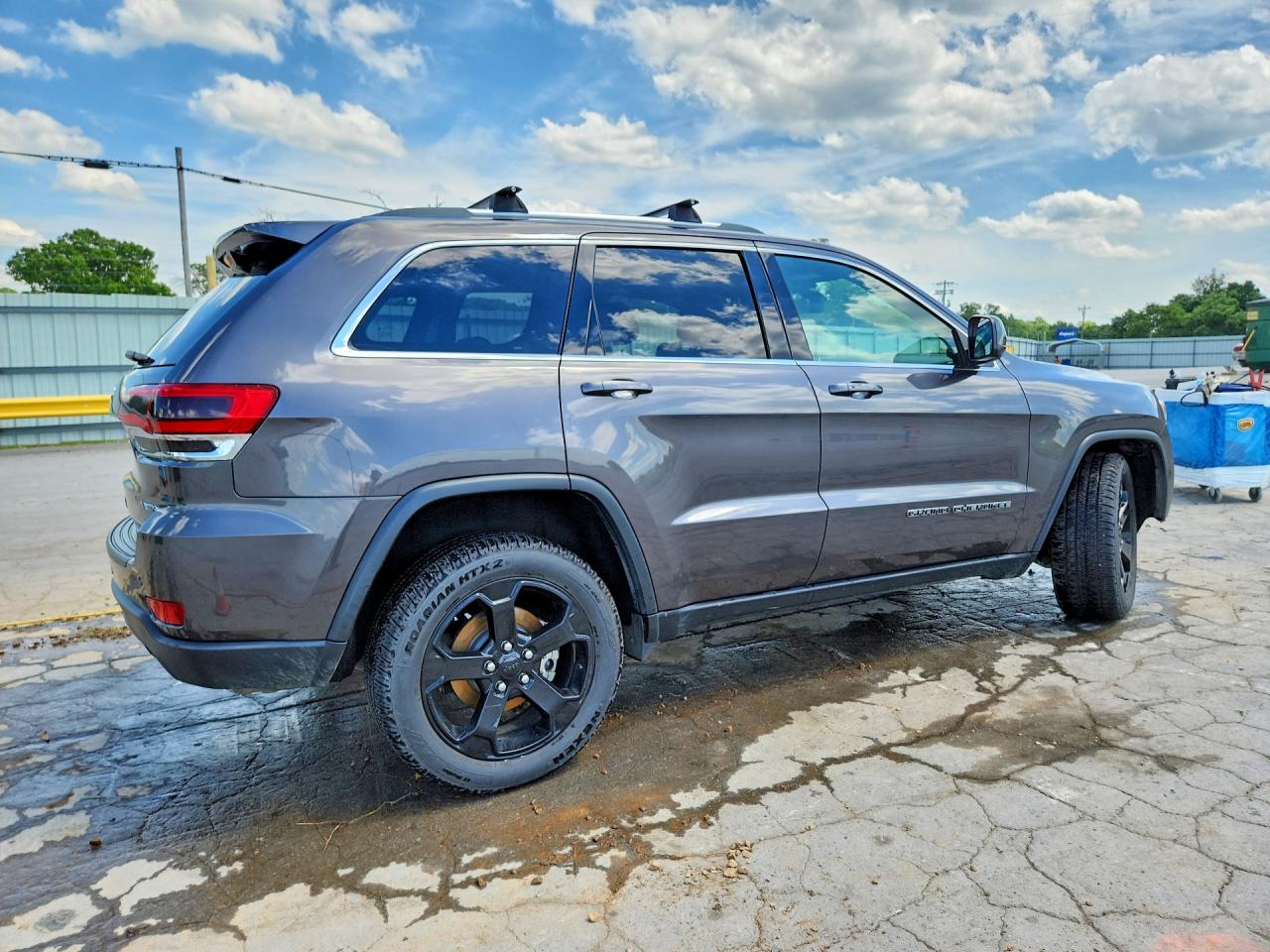 2019 JEEP GRAND CHEROKEE LAREDO 4X4