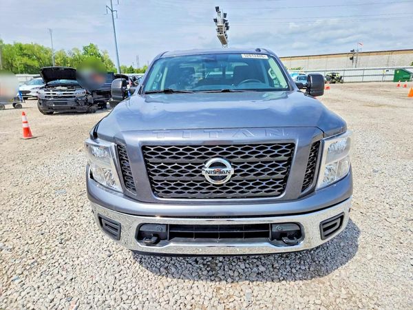 2019 NISSAN TITAN