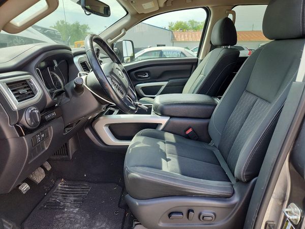 2019 NISSAN TITAN