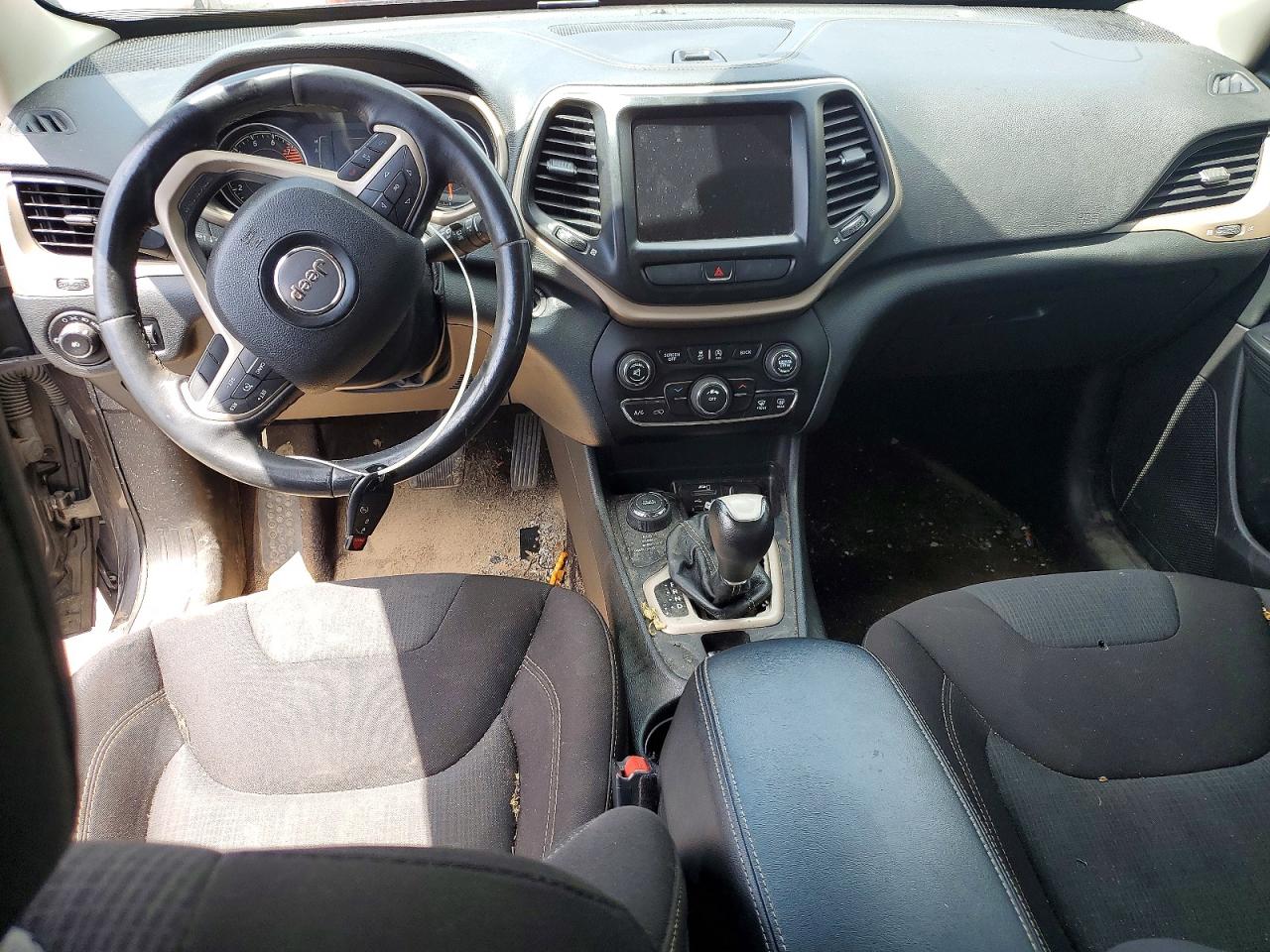 2016 JEEP CHEROKEE LATITUDE 4X4