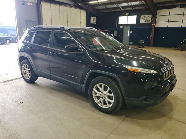 2015 JEEP CHEROKEE LATITUDE 4X4