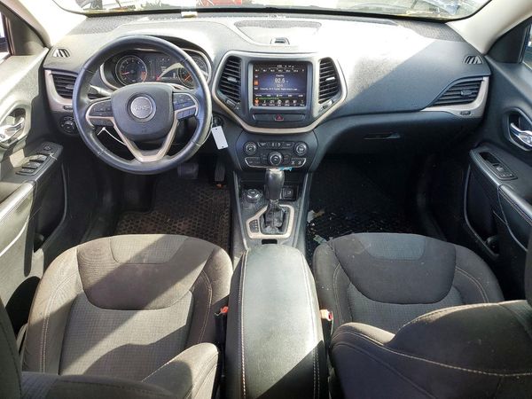 2015 JEEP CHEROKEE LATITUDE 4X4