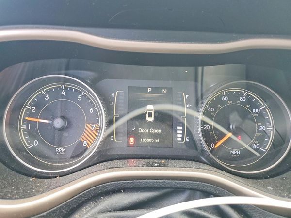2015 JEEP CHEROKEE LATITUDE 4X4