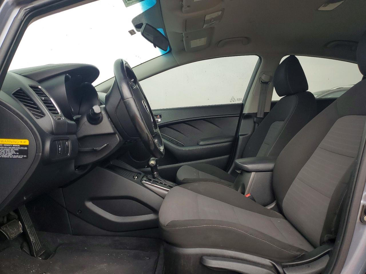 2017 KIA FORTE LX Popular, S