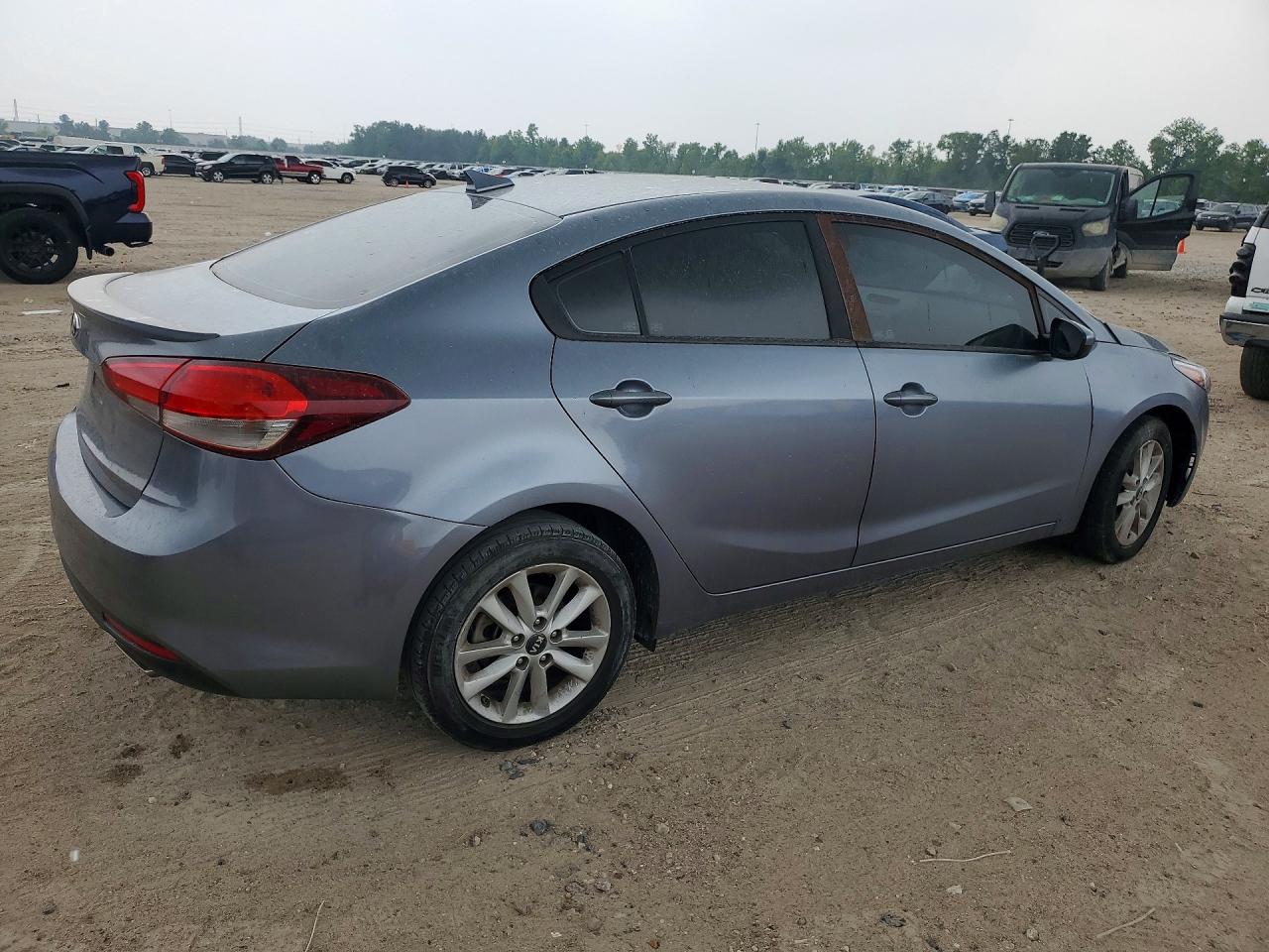 2017 KIA FORTE LX Popular, S