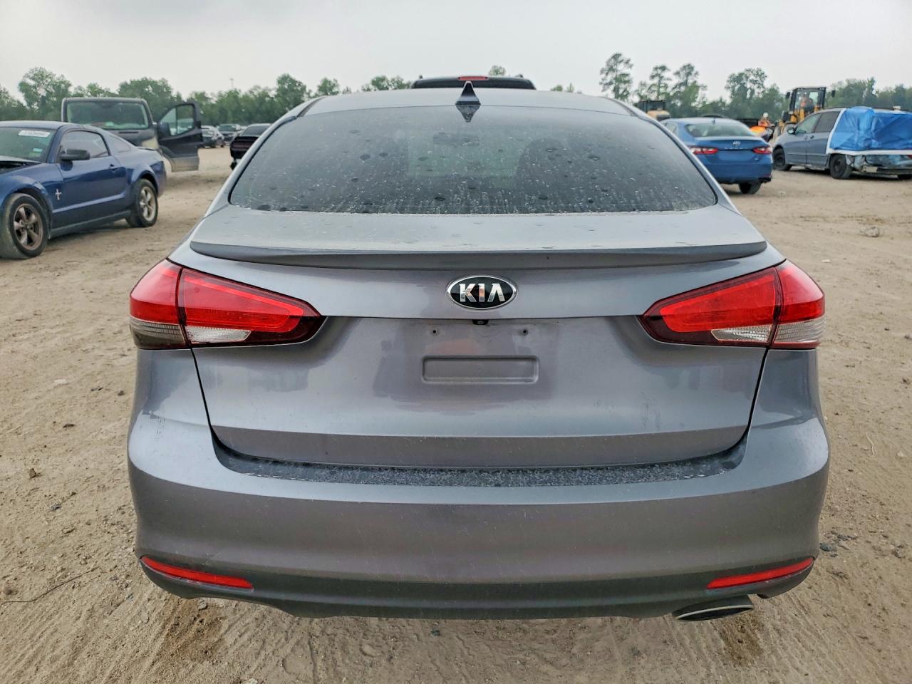 2017 KIA FORTE LX Popular, S