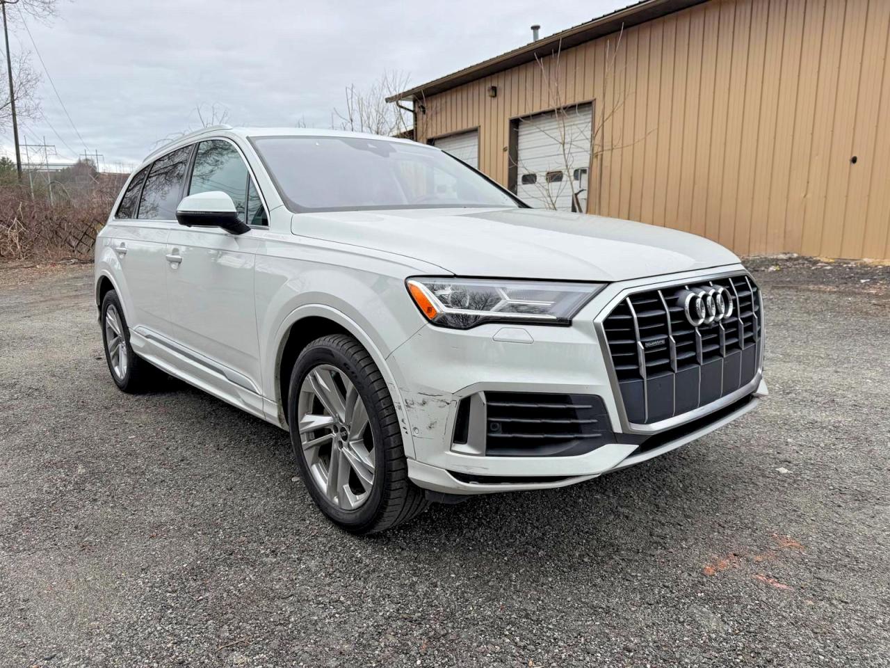 2021 AUDI Q7 quattro Premium Plus