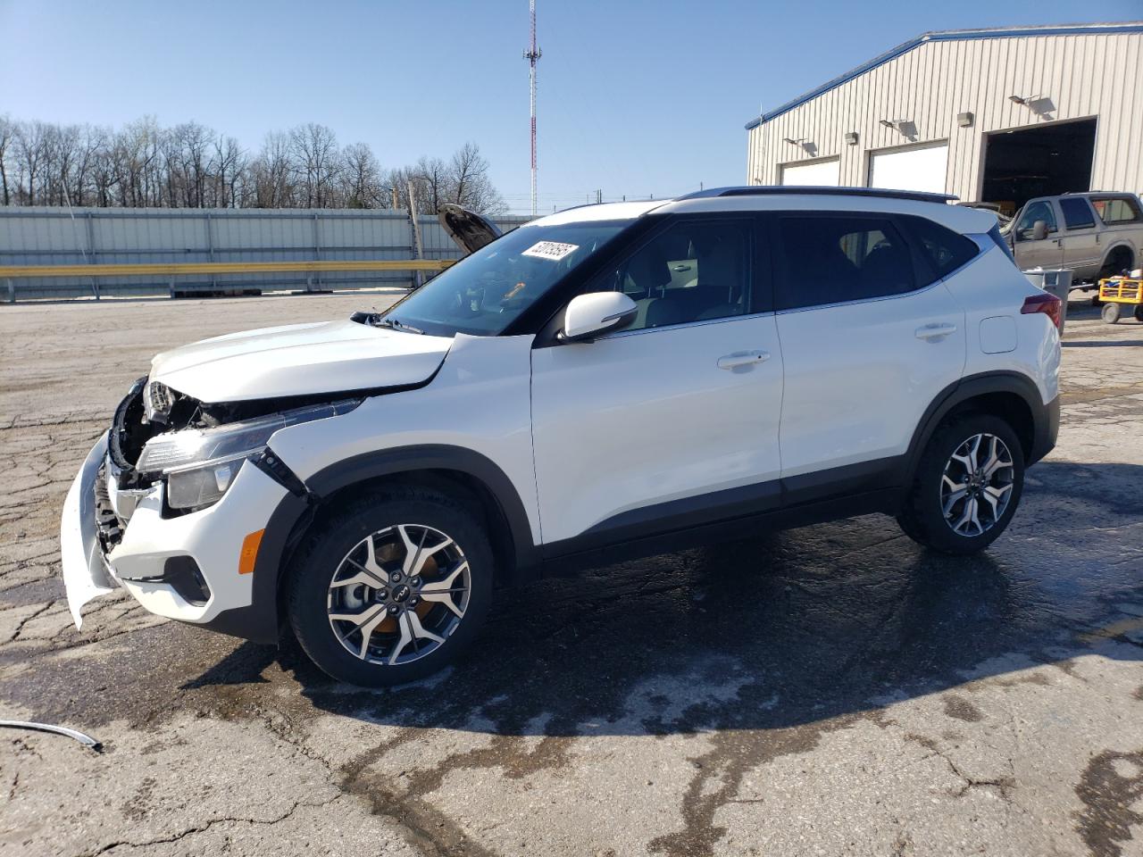 2023 KIA SELTOS EX