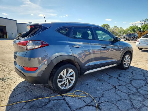 2017 HYUNDAI TUCSON