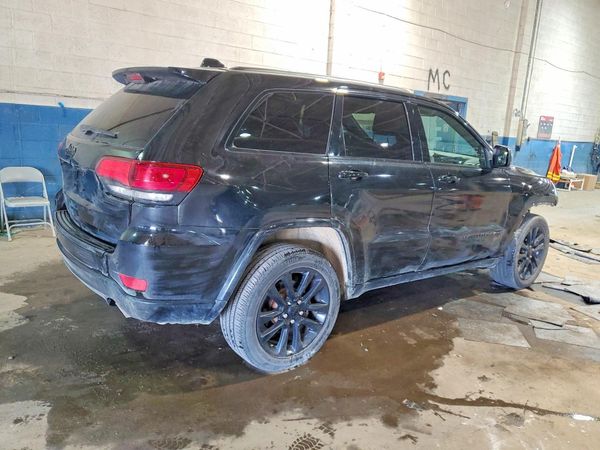 2019 JEEP GRAND CHEROKEE Laredo