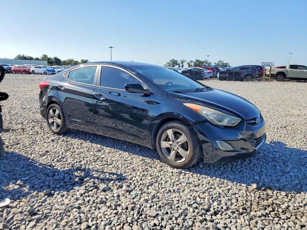 2012 HYUNDAI ELANTRA