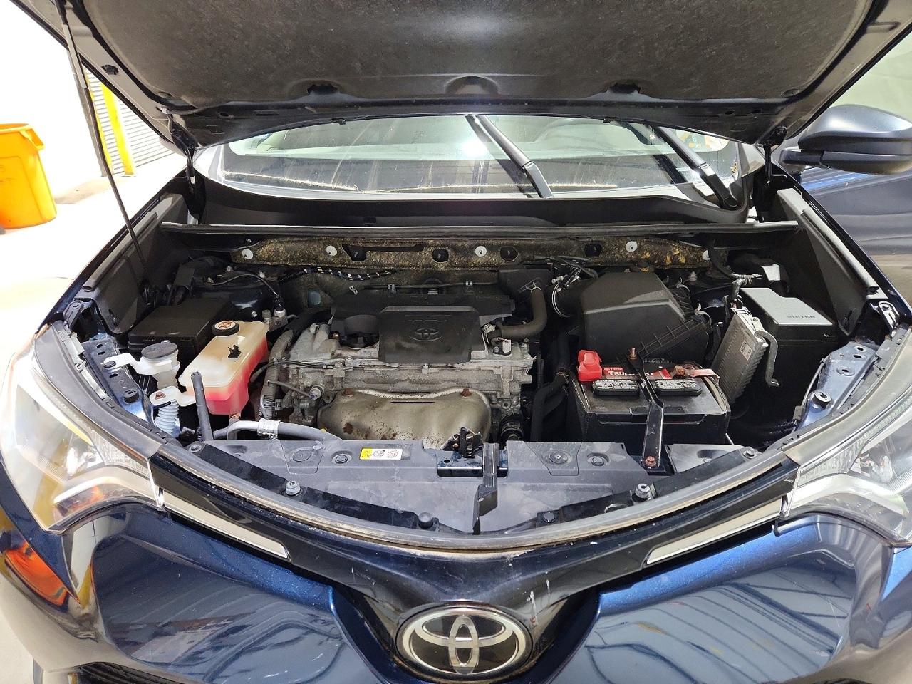 2018 TOYOTA RAV4 LE