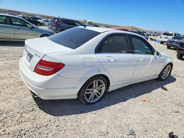 2013 MERCEDES-BENZ C C300