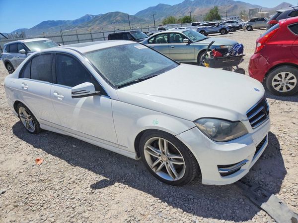 2013 MERCEDES-BENZ C C300