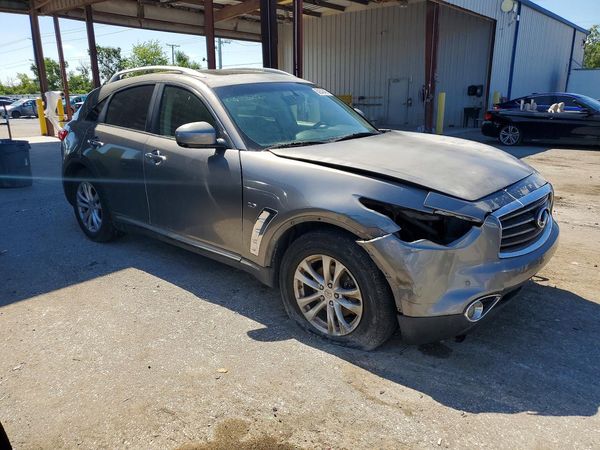 2014 INFINITI QX70