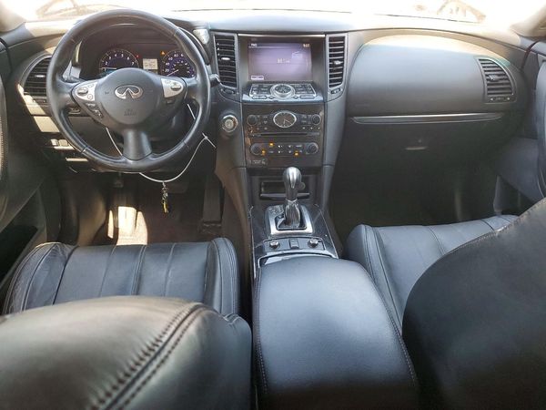 2014 INFINITI QX70