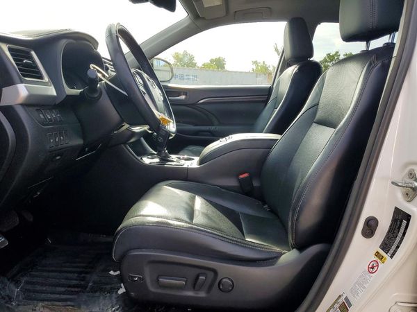 2015 TOYOTA HIGHLANDER