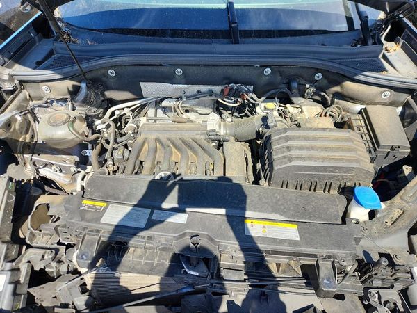 2021 VOLKSWAGEN ATLAS SE w/ Tech R-Line — Engine bay