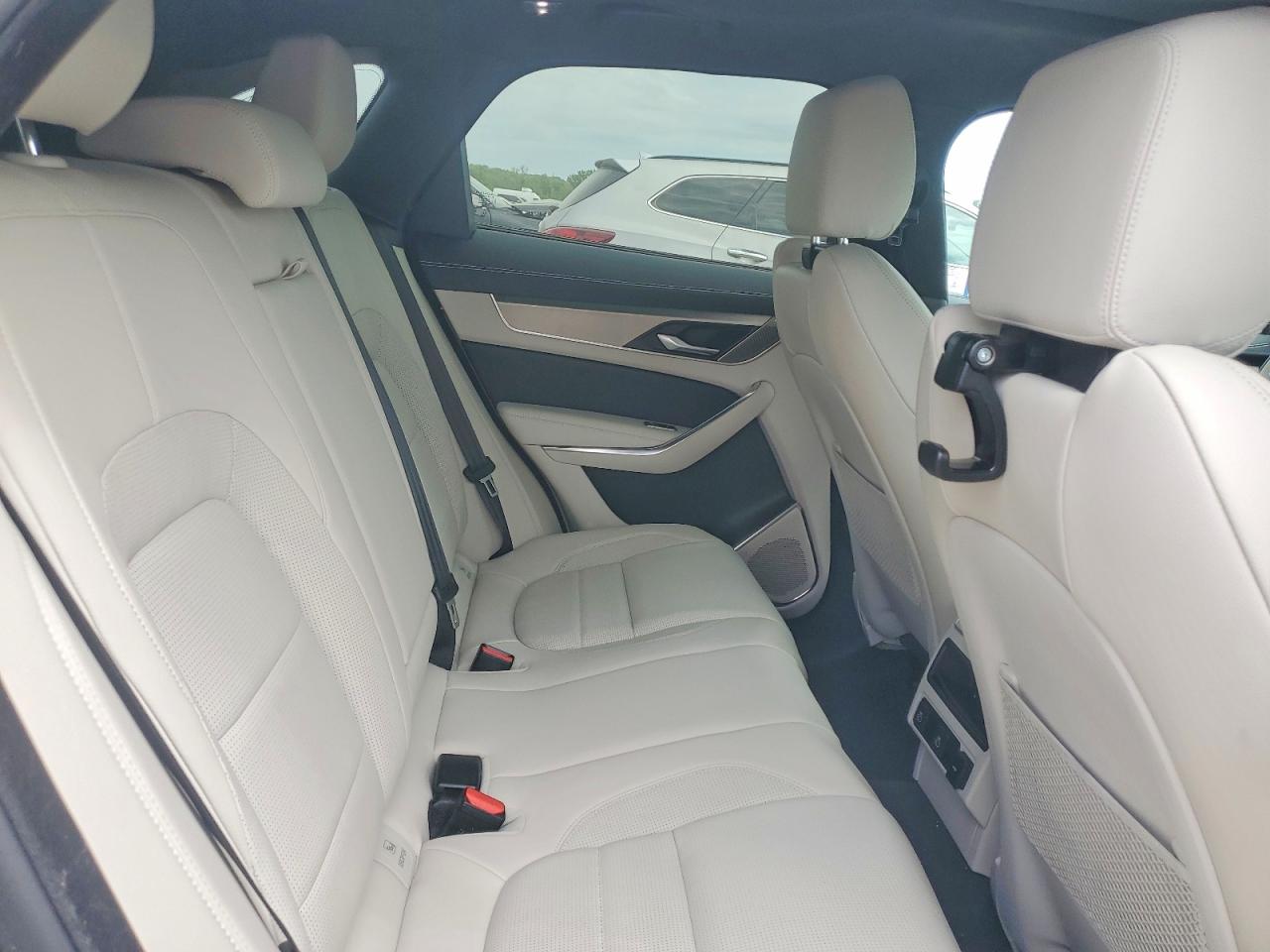 2024 JAGUAR F-PACE P250 R-Dynamic S