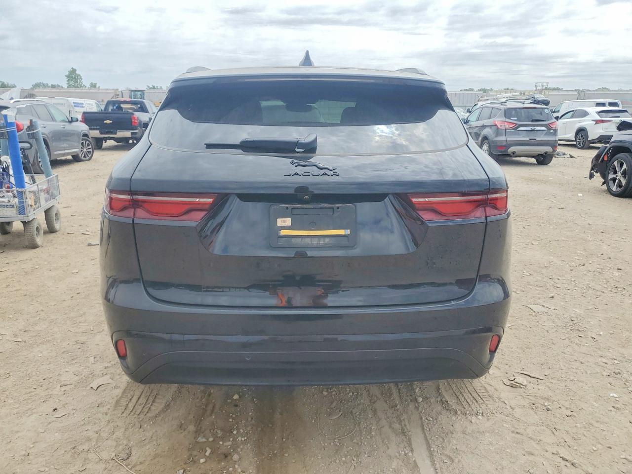 2024 JAGUAR F-PACE P250 R-Dynamic S