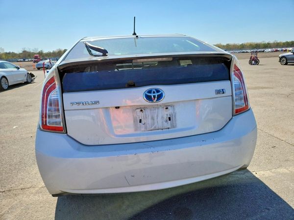 2015 TOYOTA PRIUS
