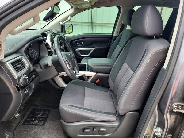 2020 NISSAN TITAN