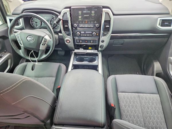 2020 NISSAN TITAN