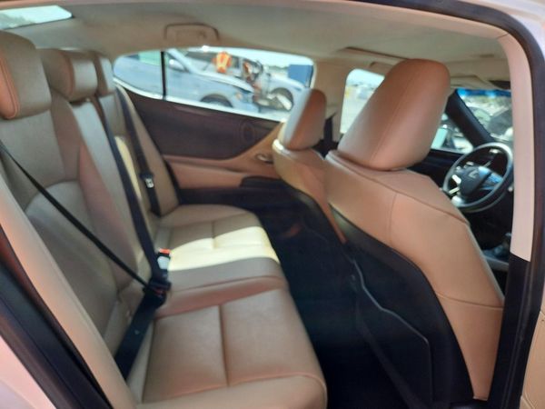 2021 LEXUS ES 350 350 Base