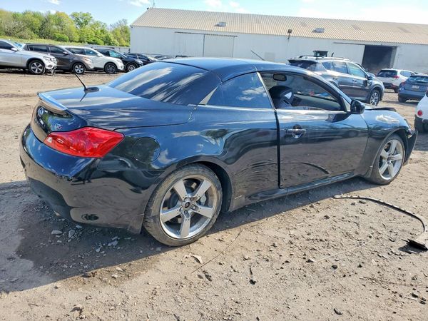 2012 INFINITI G37