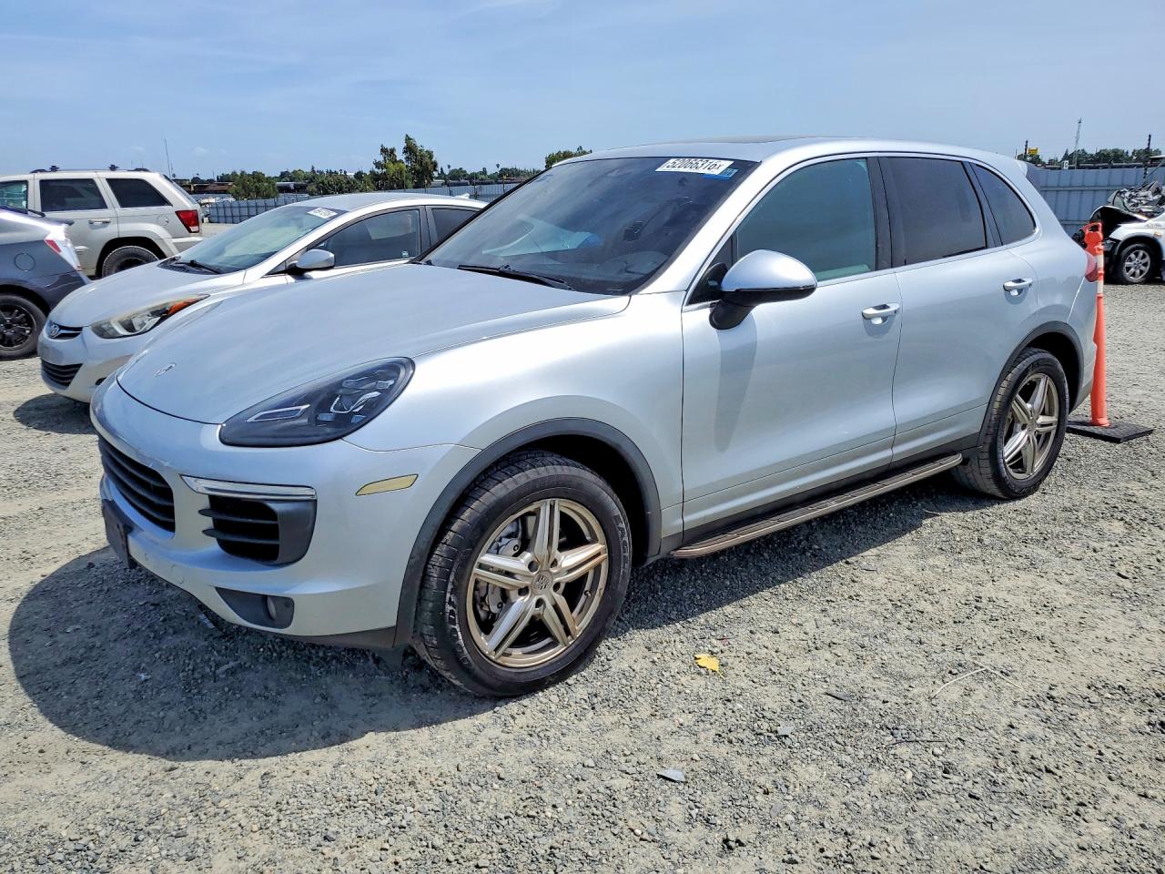 2015 PORSCHE CAYENNE