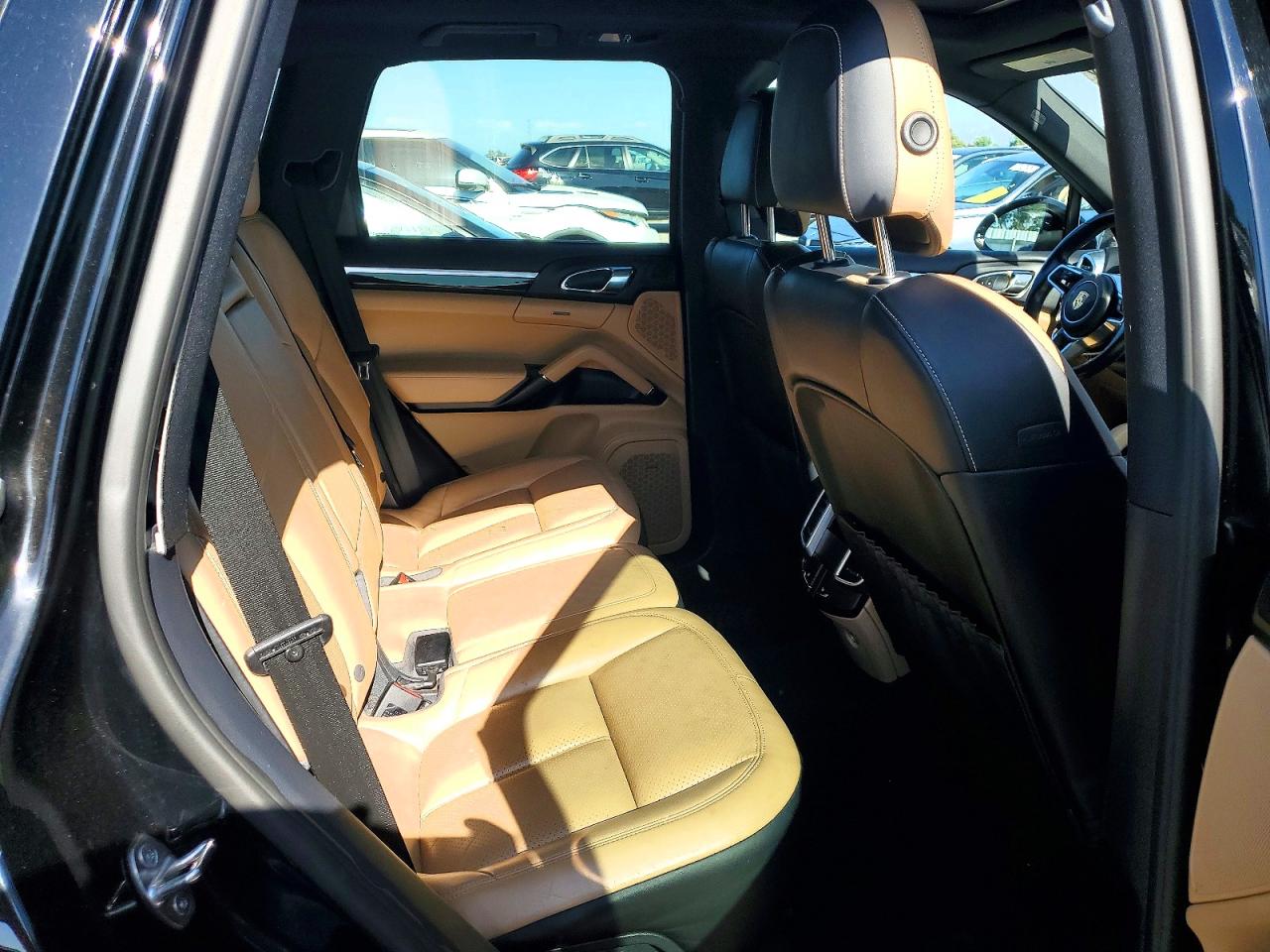 2016 PORSCHE CAYENNE E-Hybrid