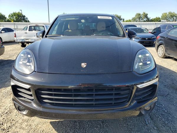 2016 PORSCHE CAYENNE E-Hybrid