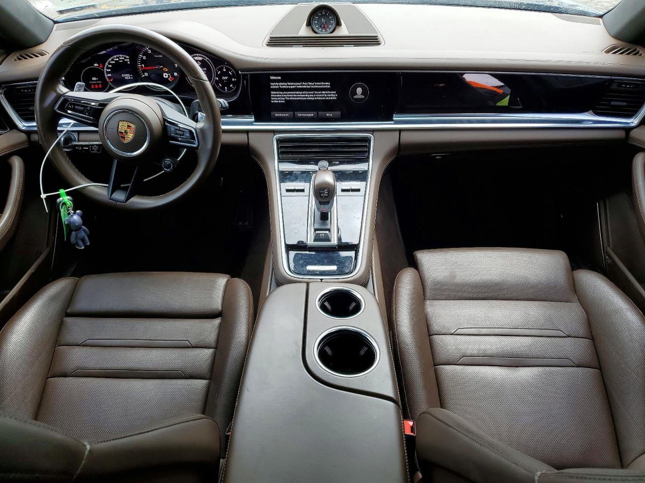 2022 PORSCHE PANAMERA